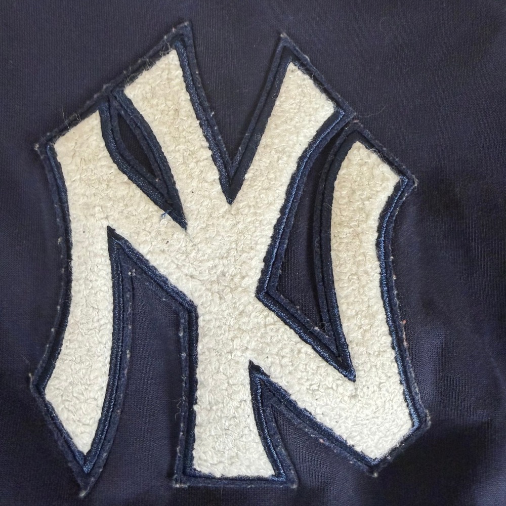 Pro Standard Mens M New York Yankees Hoodie Navy Blue MLB Patch Pullover - Picture 5 of 8